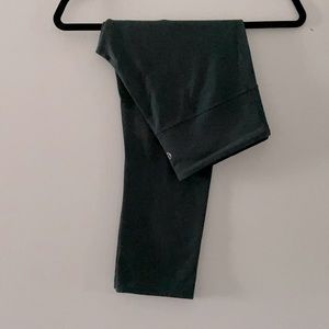 Lululemon wunder under 19” crops